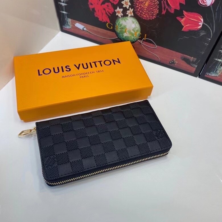 New Men's Handbag Black Cowhide Wallet Size 20 * 10cm