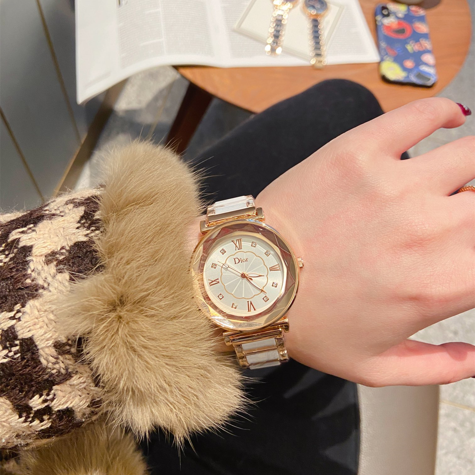 Watch 4 Colors Size:36mm