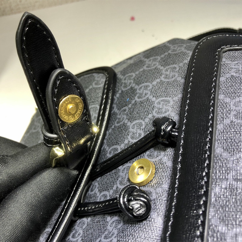 Women's Fashion Backpack School Bags Size 26*30*13 cm