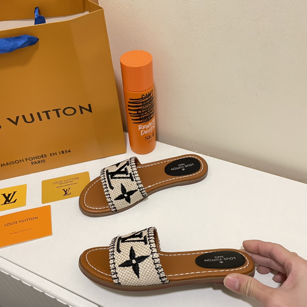 2022 New Sandals Women's Shoes ,2 Colors ,Size:EU35-EU41