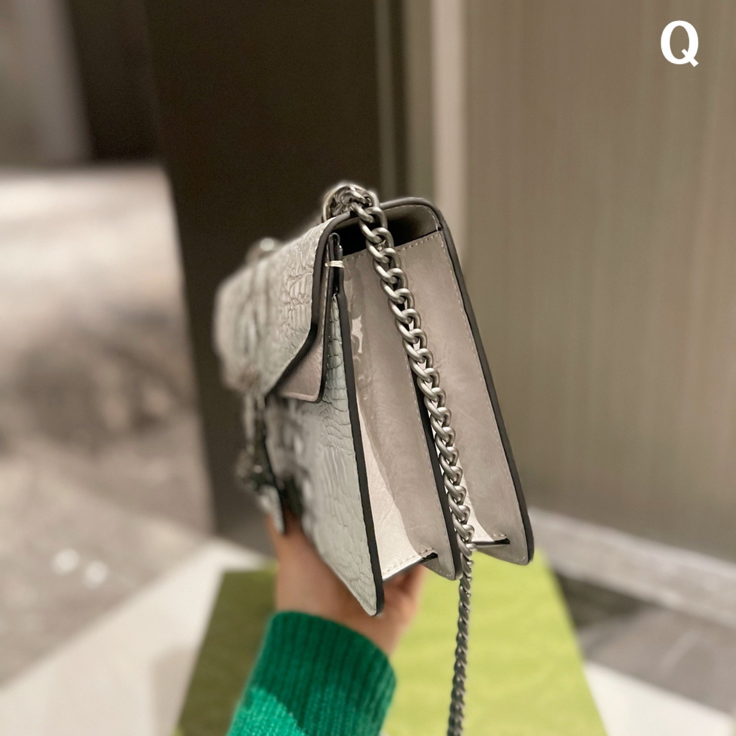 Dionysus Bags Size: 27*17cm