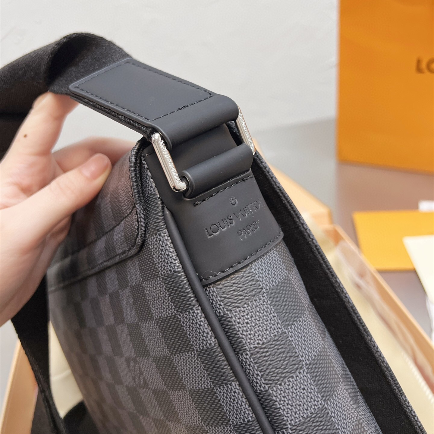 district Bags size:25cm