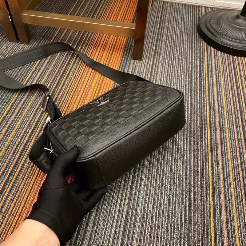 Men's Crossbody Bag Size 26*17*8 cm