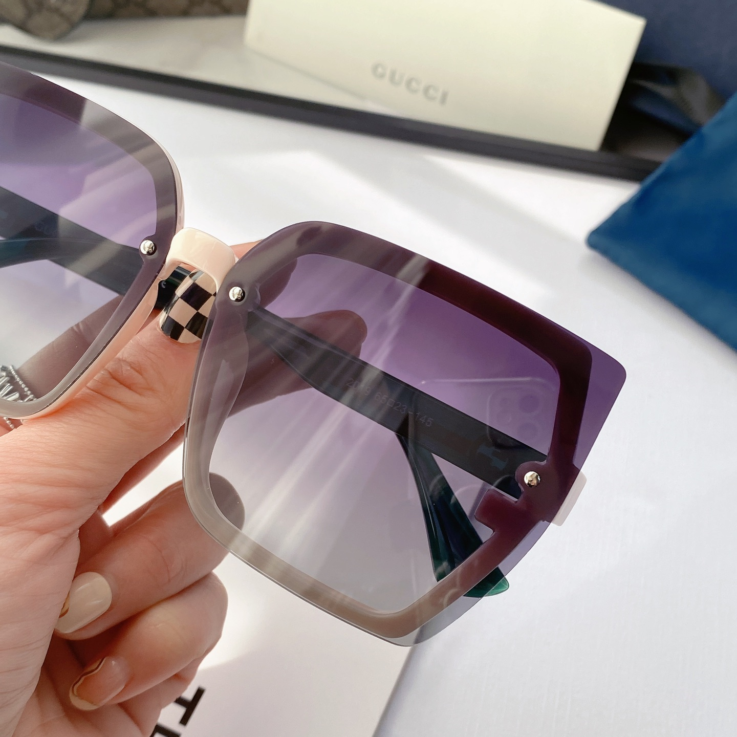 2022 New Men's And Women's Sunglasses 3 Colors