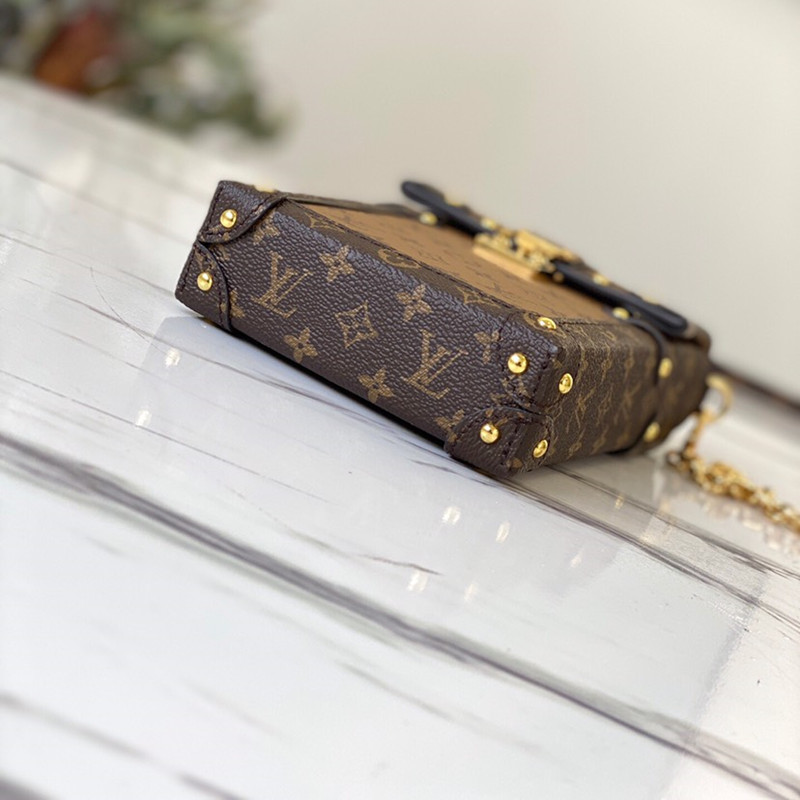 Mobile Phone Bag Trunk Vertical Chain Bag Size11*17.5*3.5cm