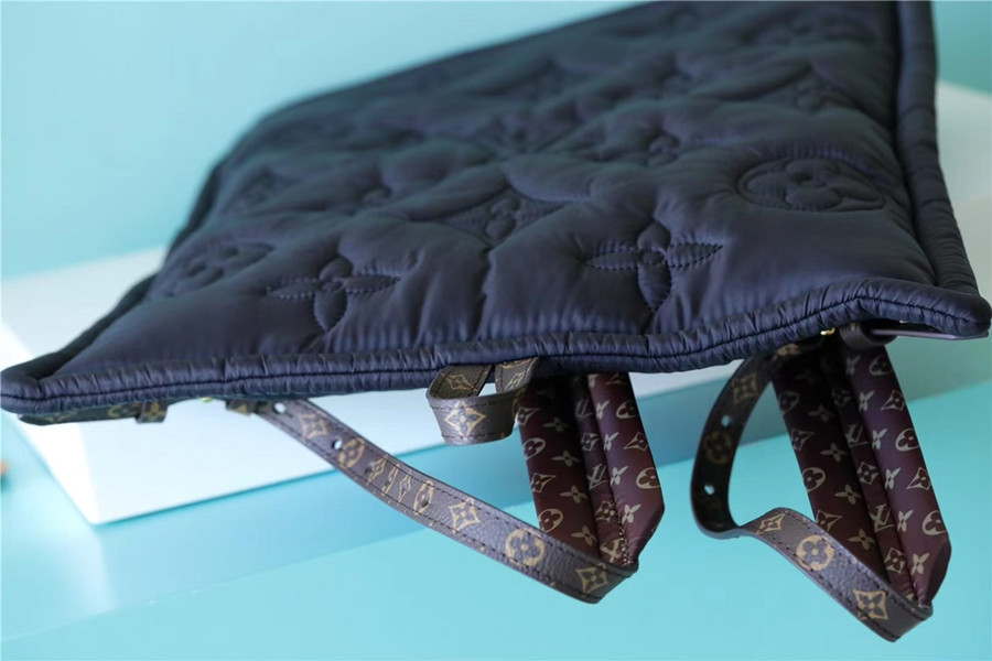 Pillow Shoulder Bags Size 39*46*3 cm