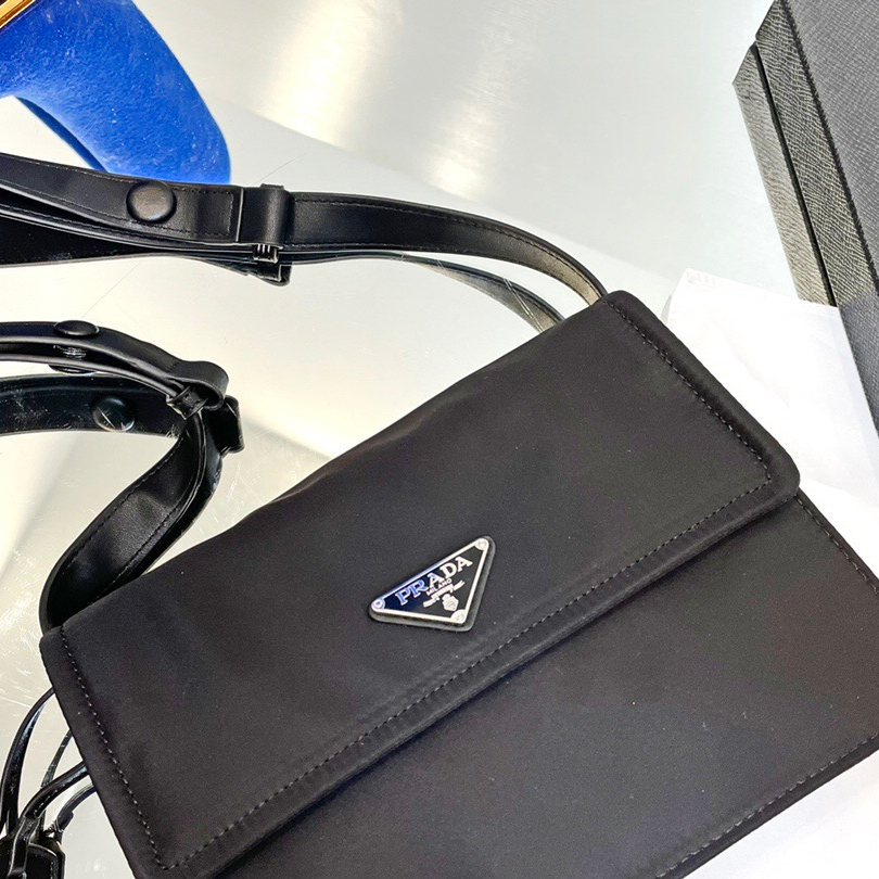 Cini Bag size:23*16cm