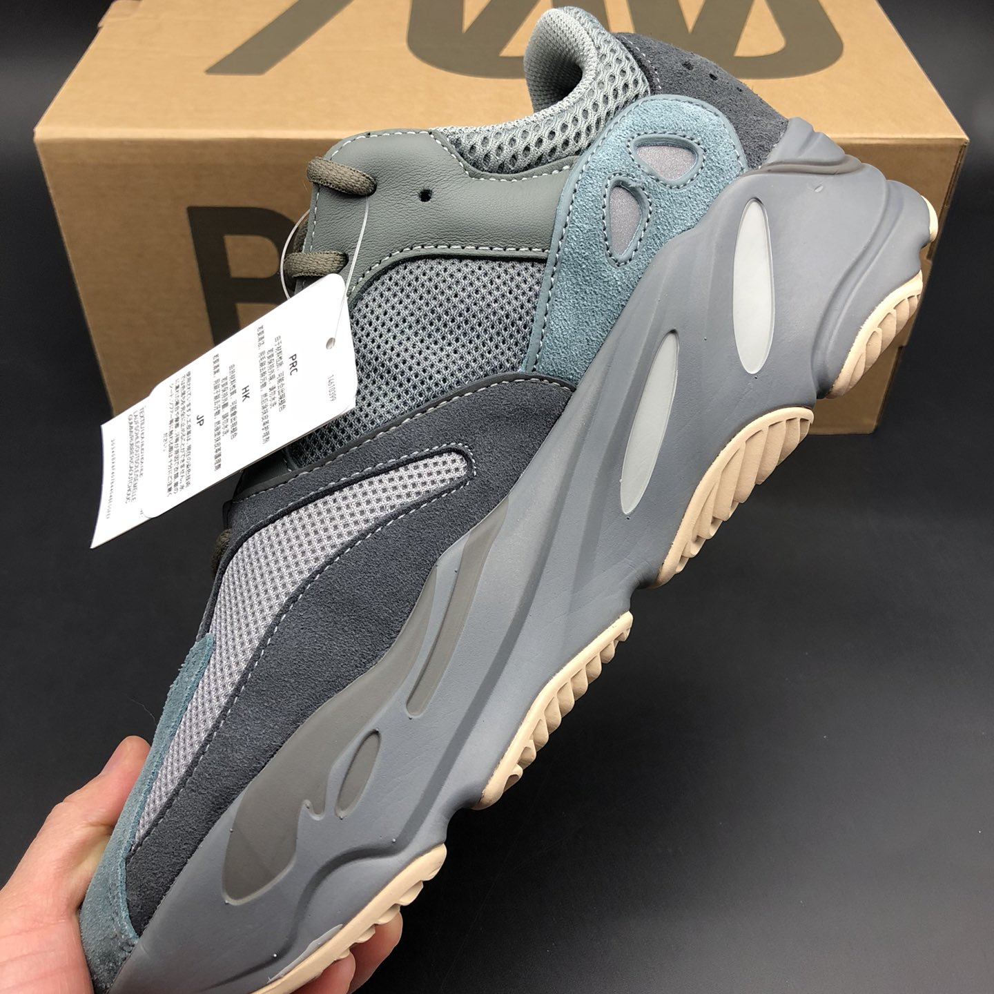 Yeezy Boost 700V1 Reflective Running Shoes 3M EU36-EU47 / US3.5-US12