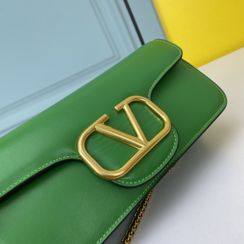 2022 Early Spring Series Women's Clutch Bag Crossbody Bags Green Size 27*13*6 cm