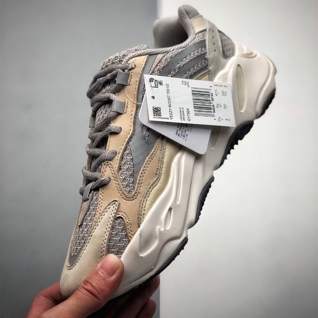 Yeezy Boost 700V2 EU36-EU47 / US3.5-US12