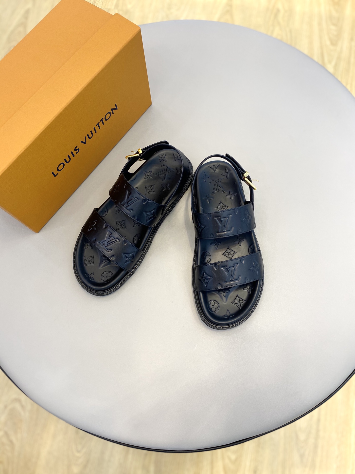 2022 New Men's Sandals Shoes ,Size:EU38-EU45