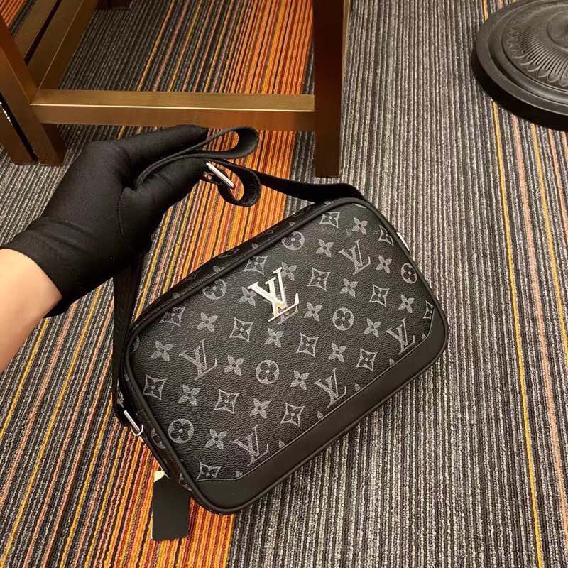 Men's Crossbody Bag 2 Colors Sze 26*17*8 cm