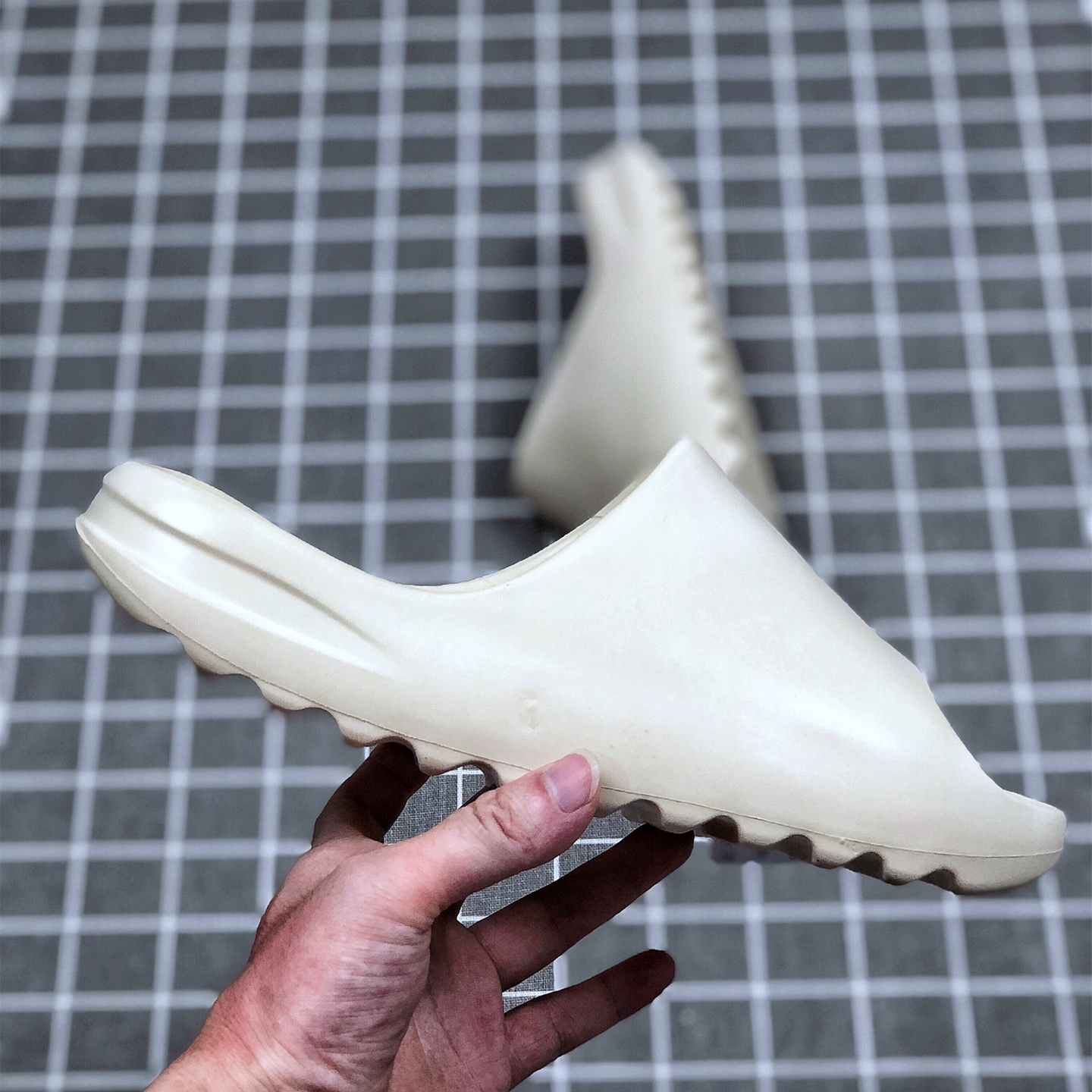 Yeezy Slide EU36-EU45/ US3.5-US10.5