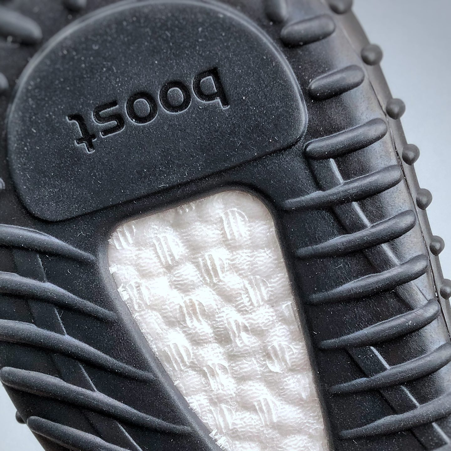 Yeezy Boost 350v2 EU36-EU48 /US4- US13