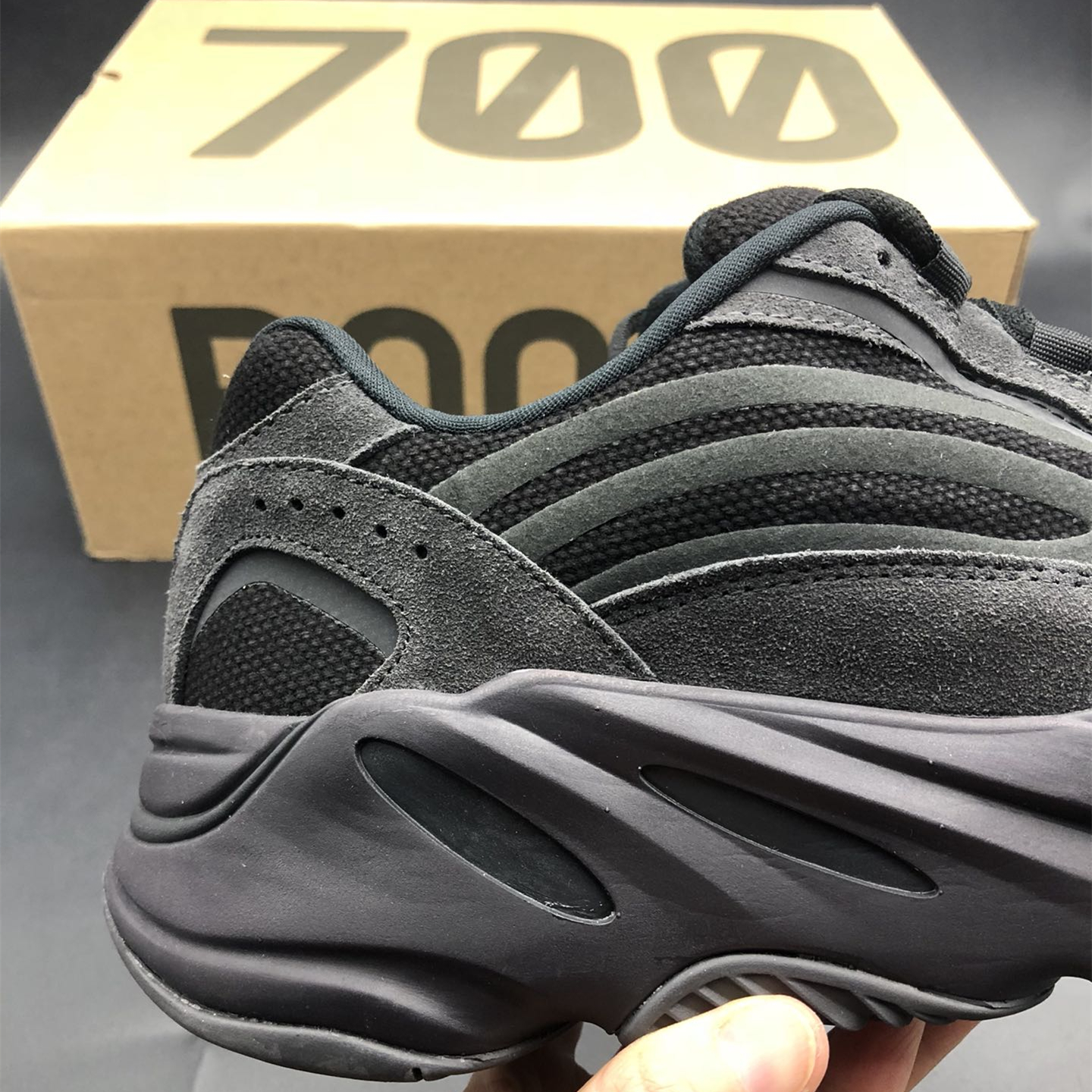 Yeezy Boost 700V2 EU36-EU47 / US3.5-US12