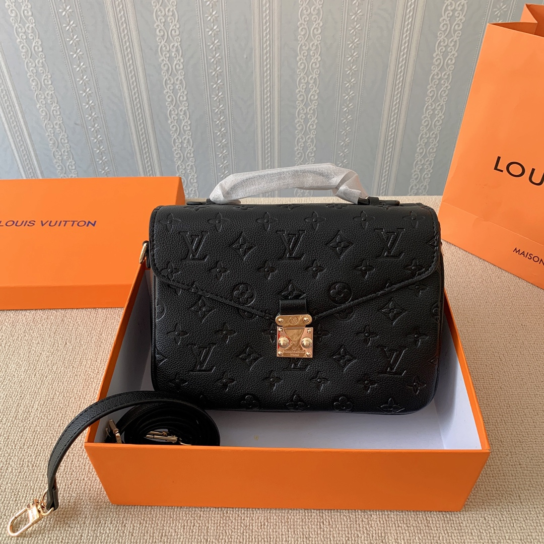 Pochette Metis Size: 25*19CM