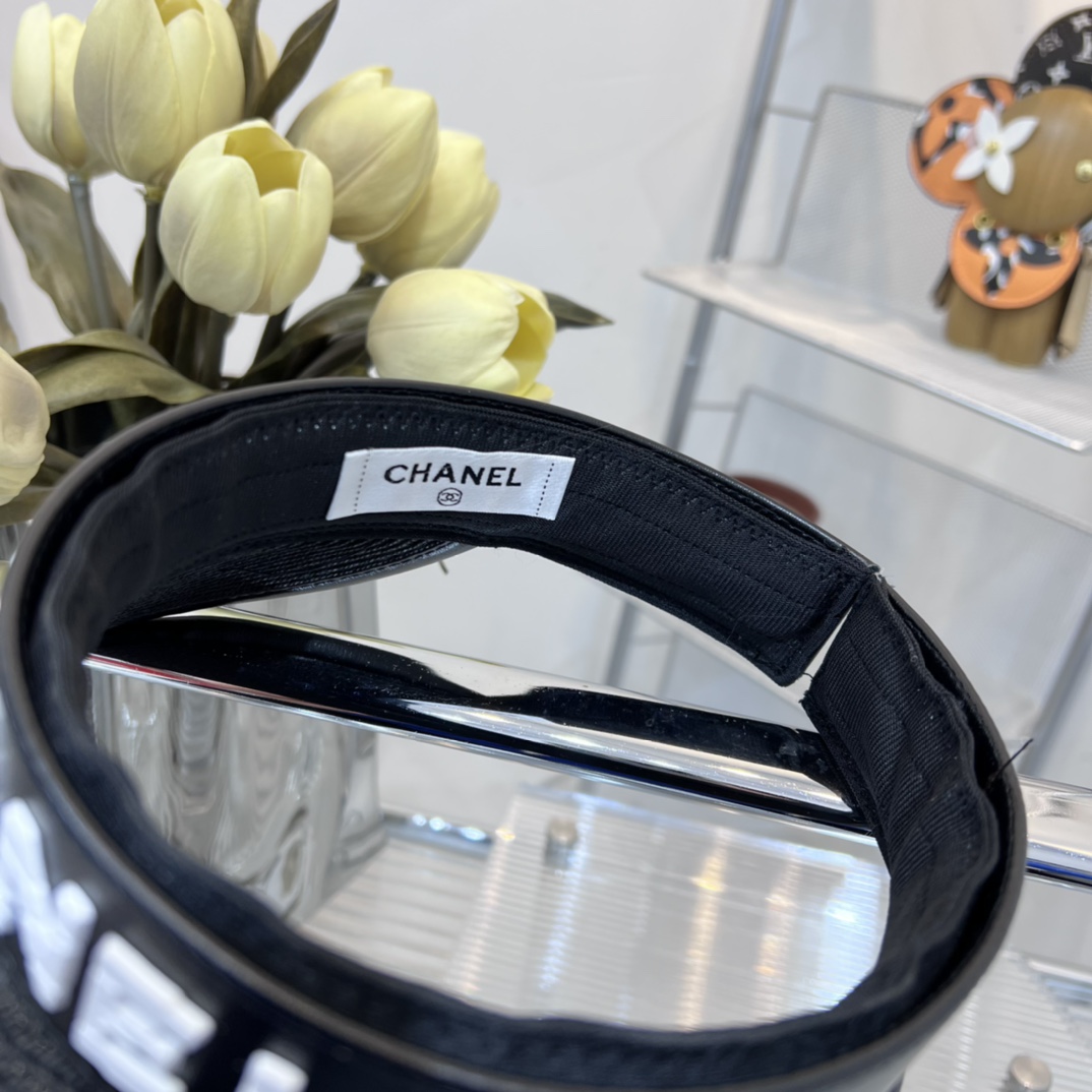 Hats & Caps 1:1,3 colors