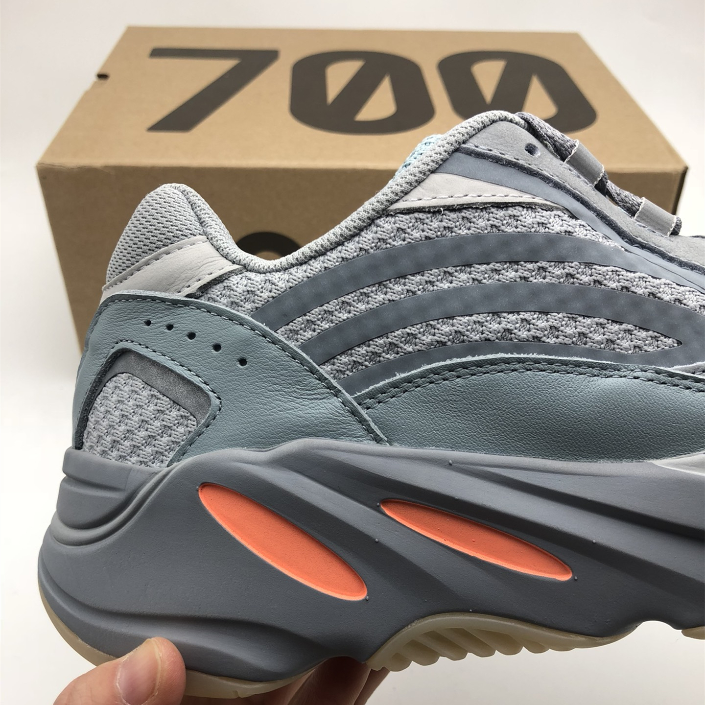 Yeezy Boost 700V2 EU36-EU47 / US3.5-US12