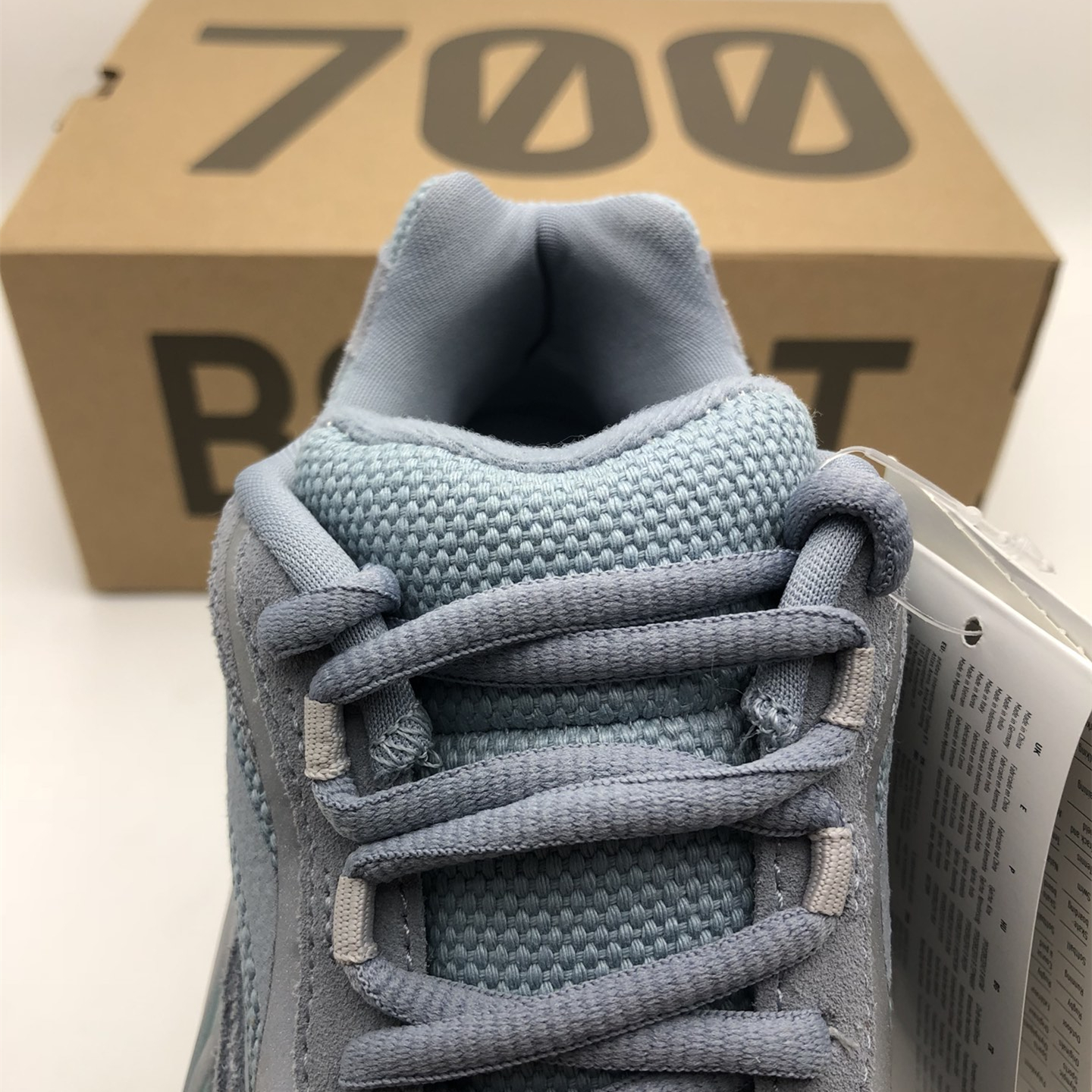 Yeezy Boost 700V2 EU36-EU47 / US3.5-US12