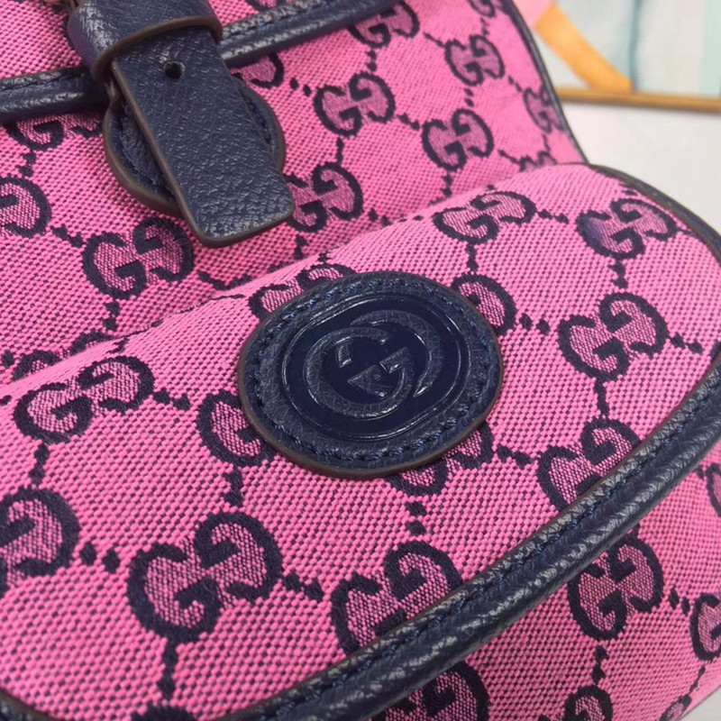 Men's Casual  Backpack  Fashion Shoulder Bag   Size 22.1*25.4*7.9 cm