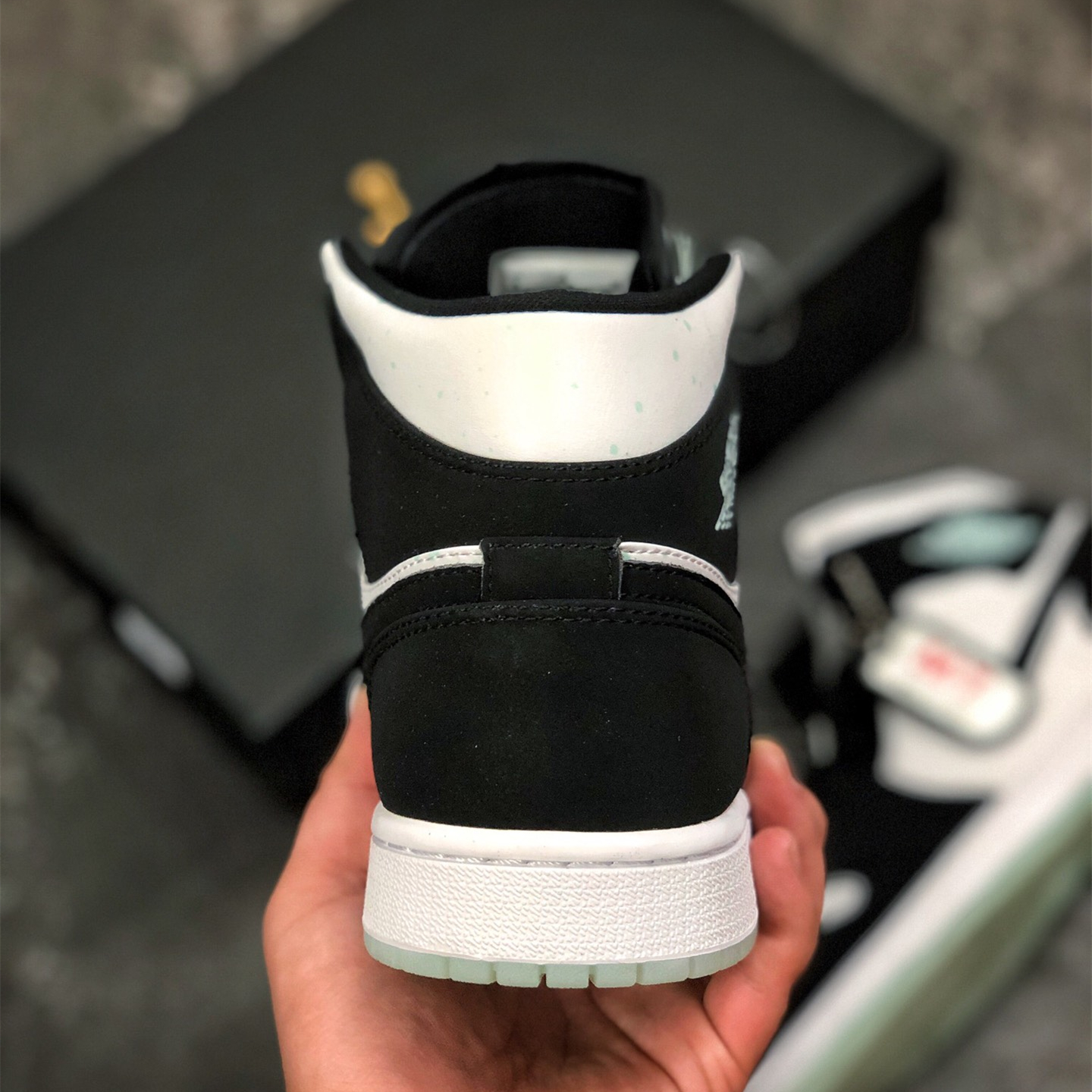 Air Jordan 1 Mid Leisure Board Shoes EU36-EU47.5/ US4-US13