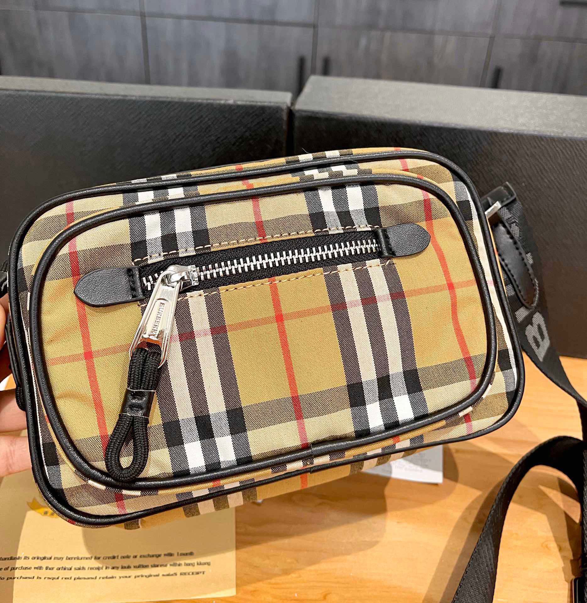 Men's Bags Vintage Check Camera Bags Chest Bags Crossbody Bags