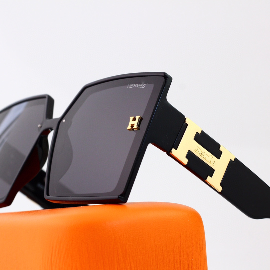 2022 New Men's And  Women's Sunglasses 4 Colors