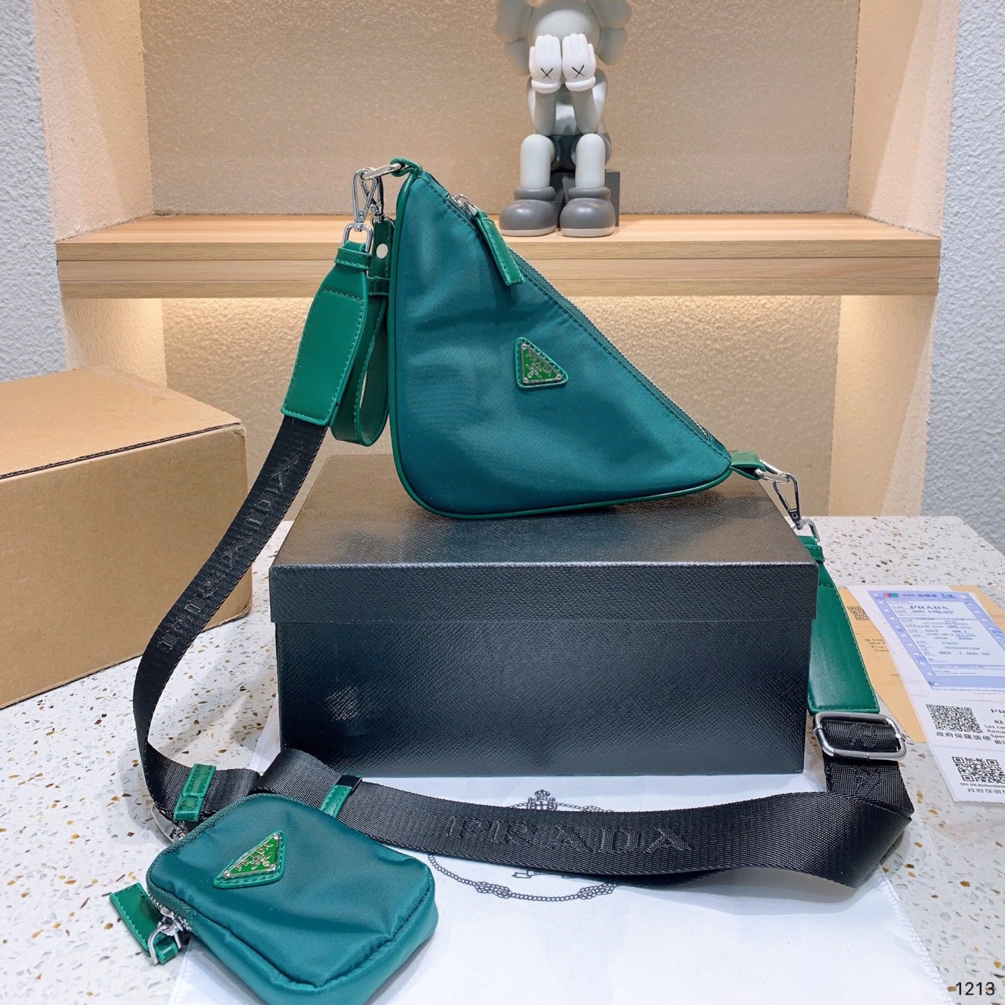 Triangle Bag ,9 Colors Size：26 *14CM