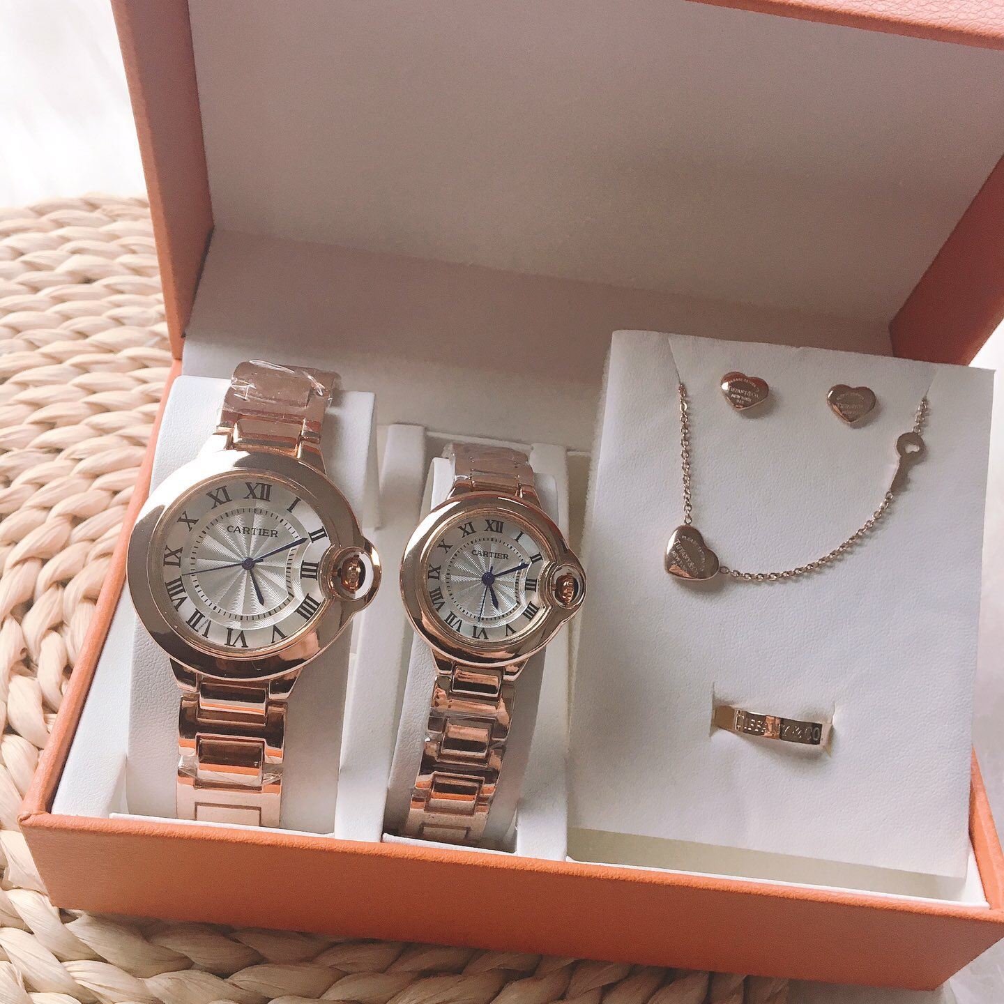 Five-piece Set ,Couple Watch Pair