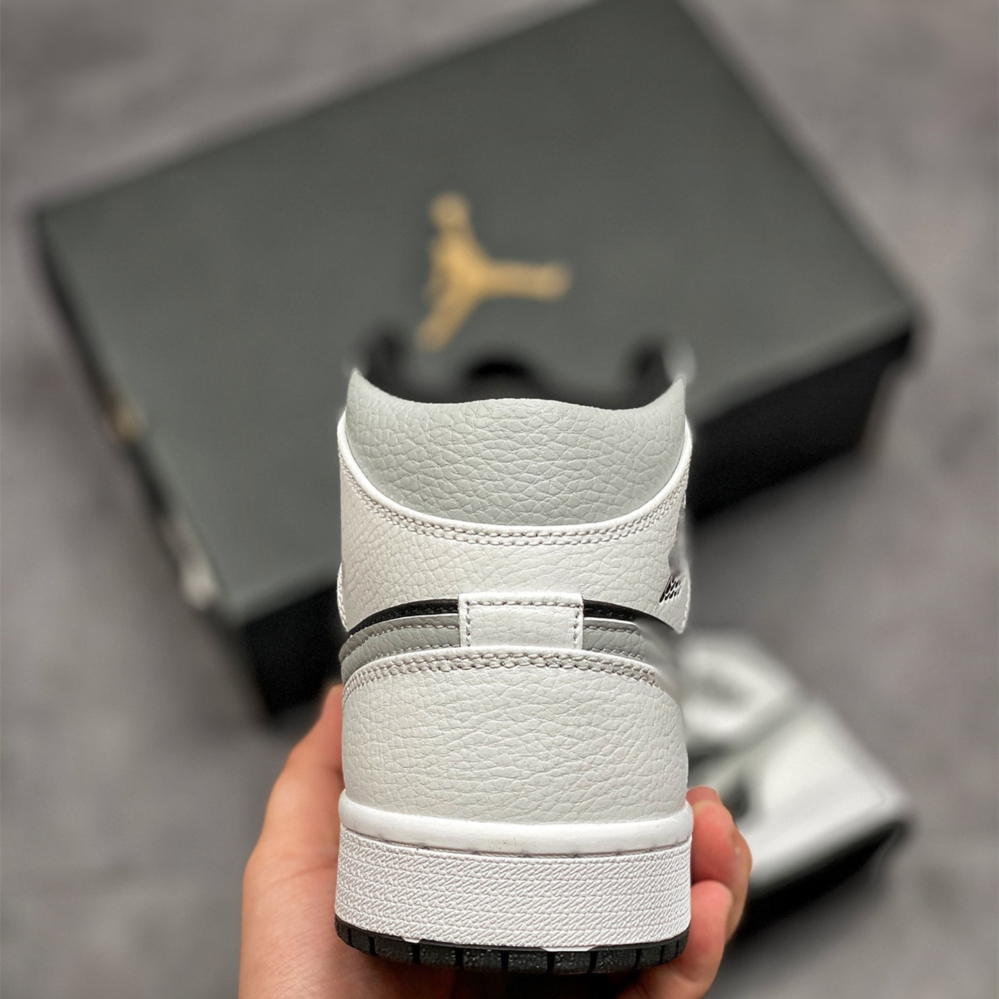 Air Jordan 1 Mid Leisure Board Shoes EU36-EU47.5/ US4-US13