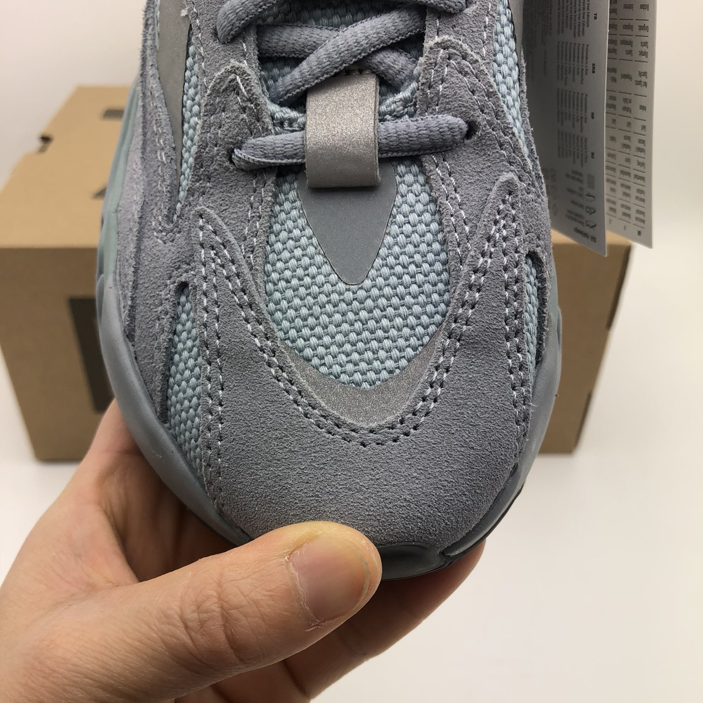 Yeezy Boost 700V2 EU36-EU47 / US3.5-US12