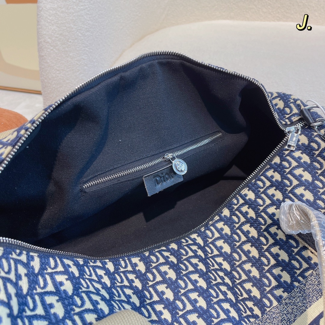 travel Motion bag size:46*21*21cm