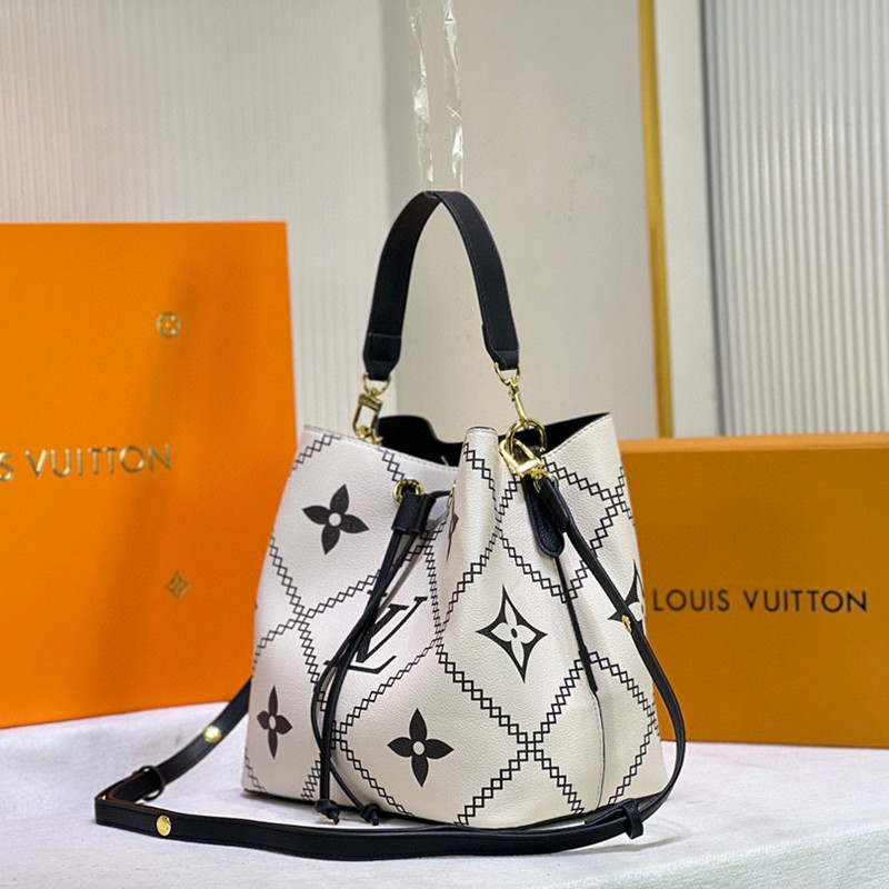 Bucket bag NéoNoé Medium Handbag Milk White Size 26*26*17.5 cm