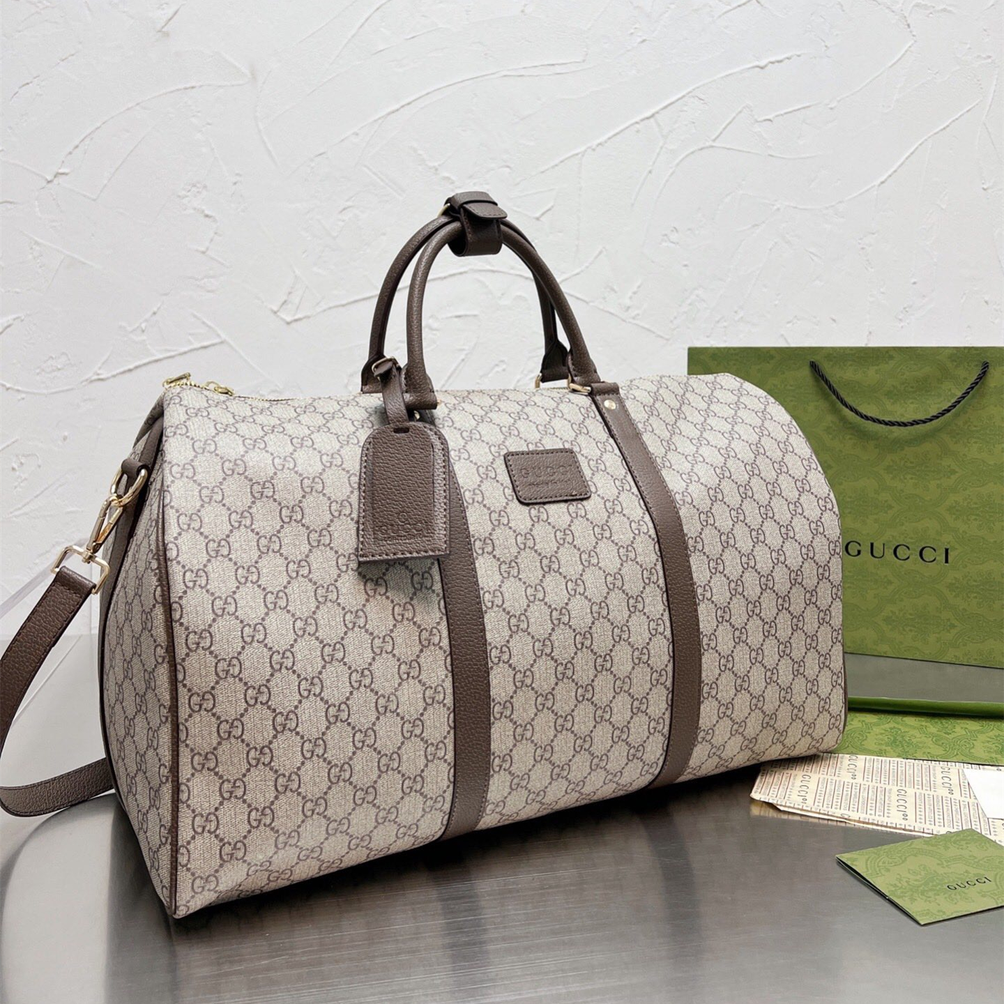 Travel bag size:45*25cm