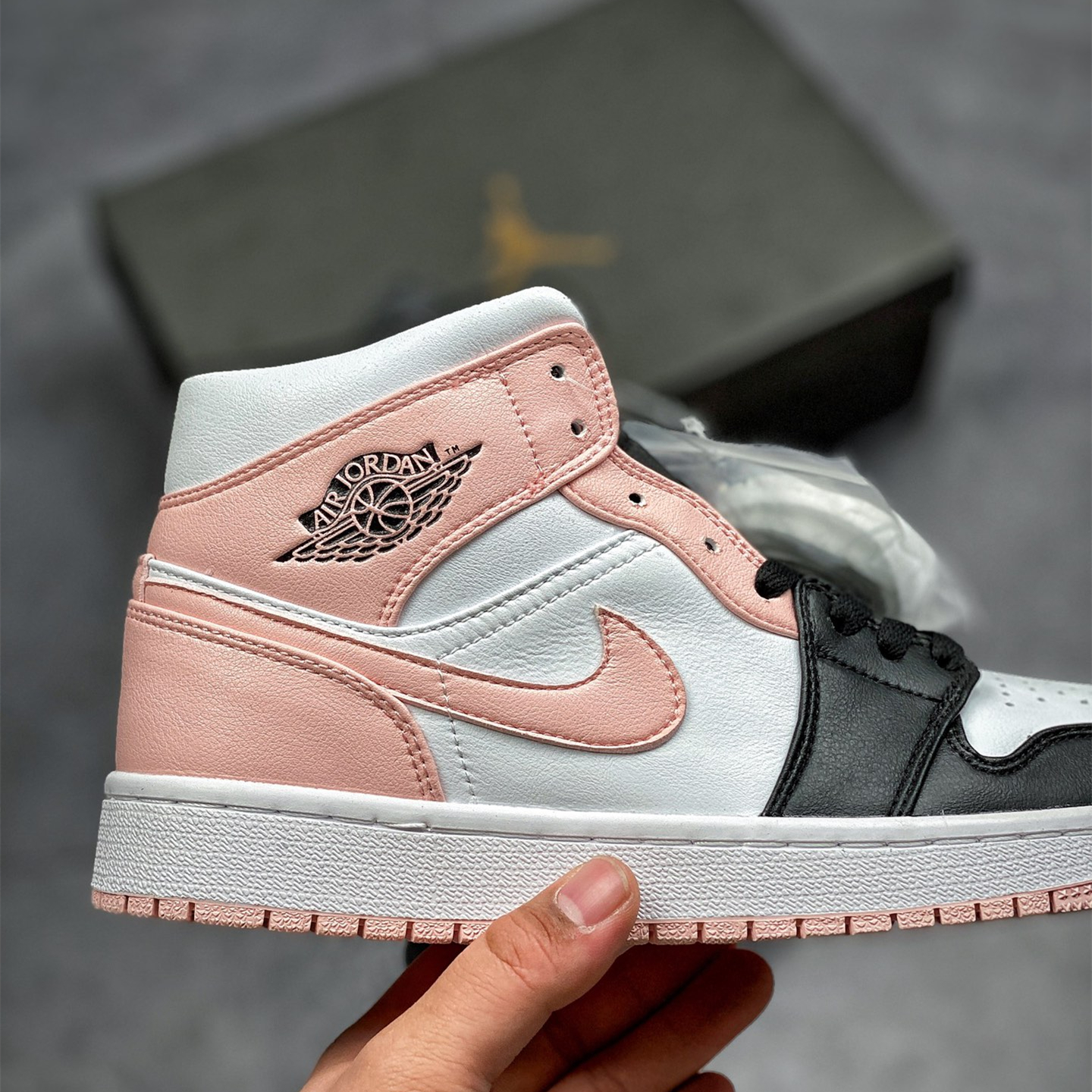 Air Jordan 1 Mid Leisure Board Shoes EU36-EU47.5/ US4-US13