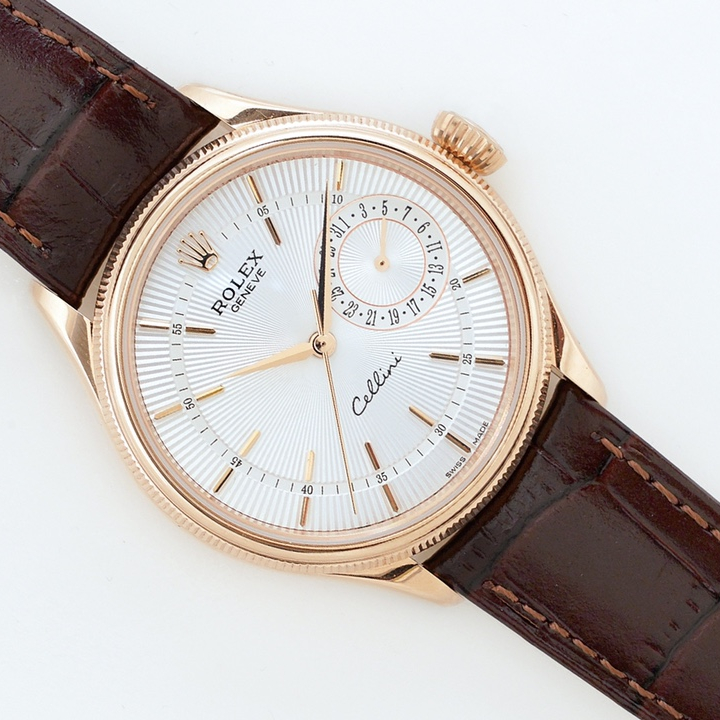 EW Cellini Log 39 diameter 39 mm, thickness 12.5 mm.