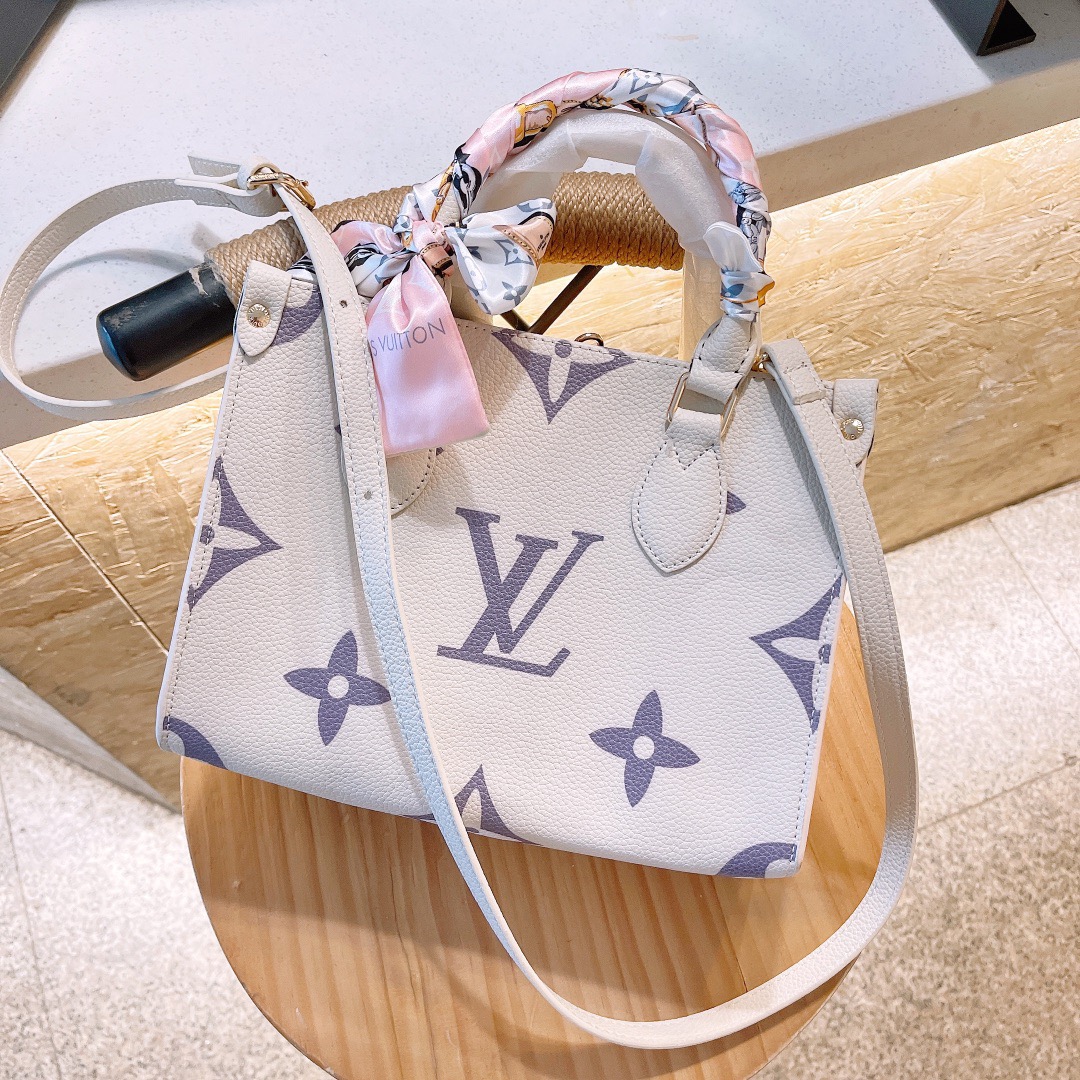 2021 Onthego bag Size:30cm