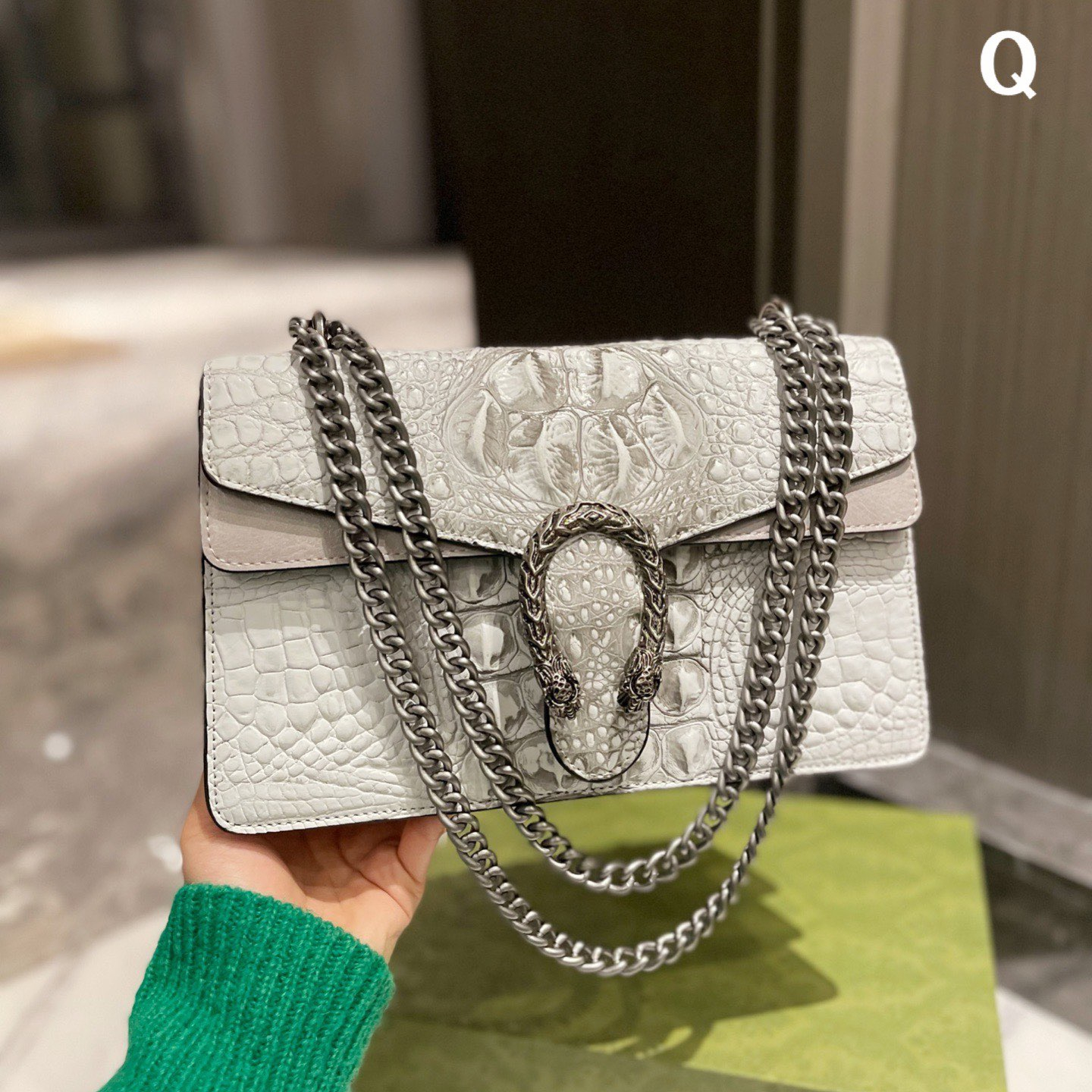 Dionysus Bags Size: 27*17cm