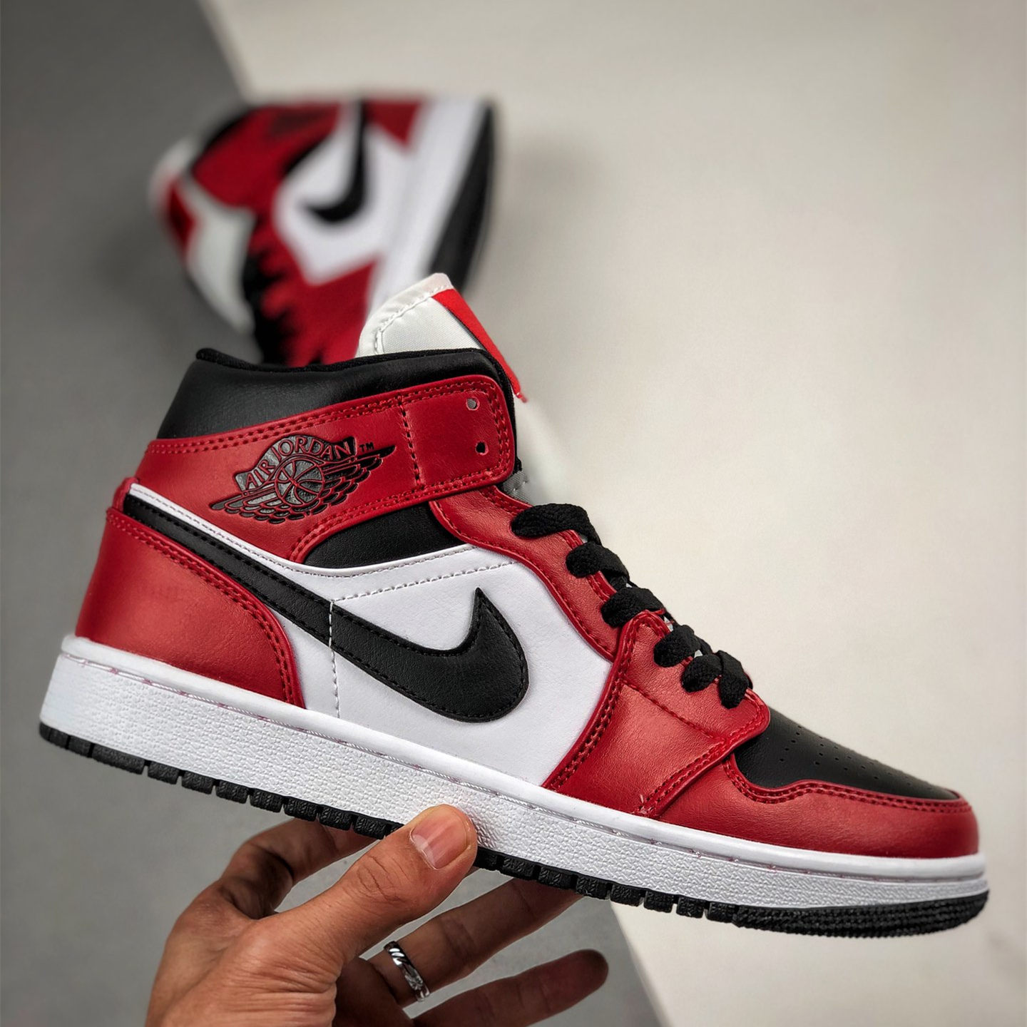 Air Jordan 1 Mid Leisure Board Shoes EU36-EU47.5/ US4-US13