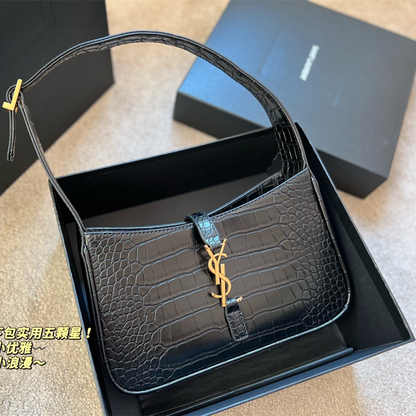 Le 5a7 Size:24×16×6cm