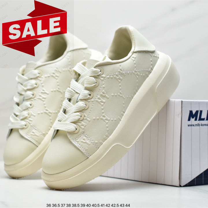 Sports casual board shoes