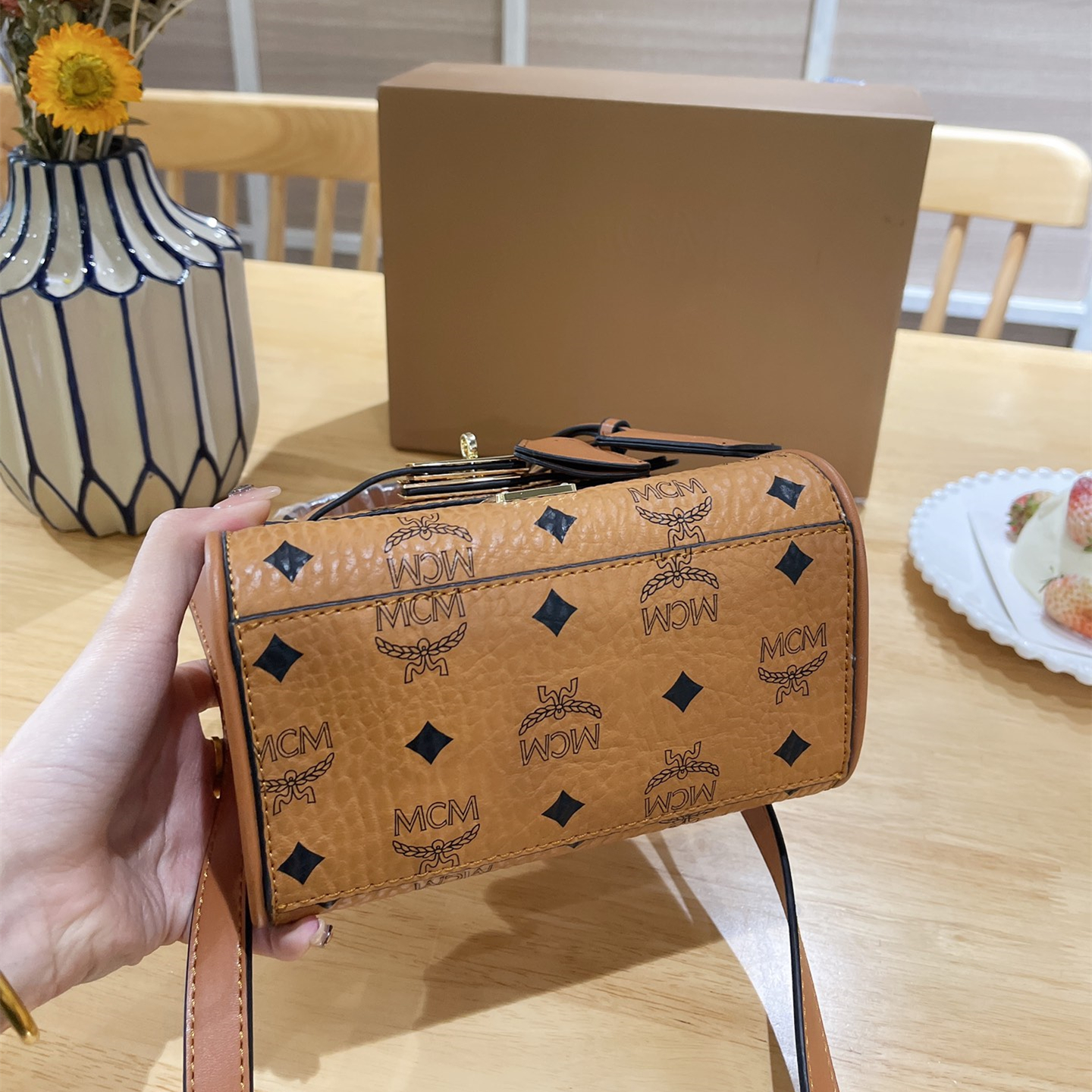 mini Bags 2colors Size:18*15cm