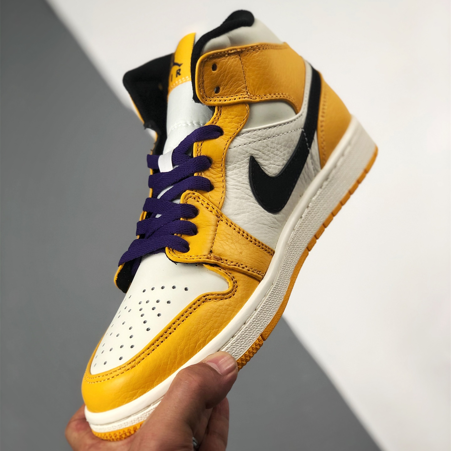 Air Jordan 1 Mid Leisure Board Shoes EU36-EU47.5/ US4-US13