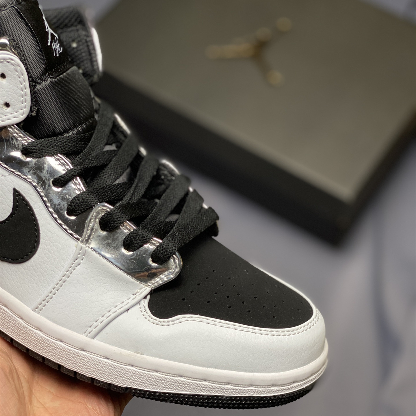 Air Jordan 1 Mid Leisure Board Shoes EU36-EU47.5/ US4-US13