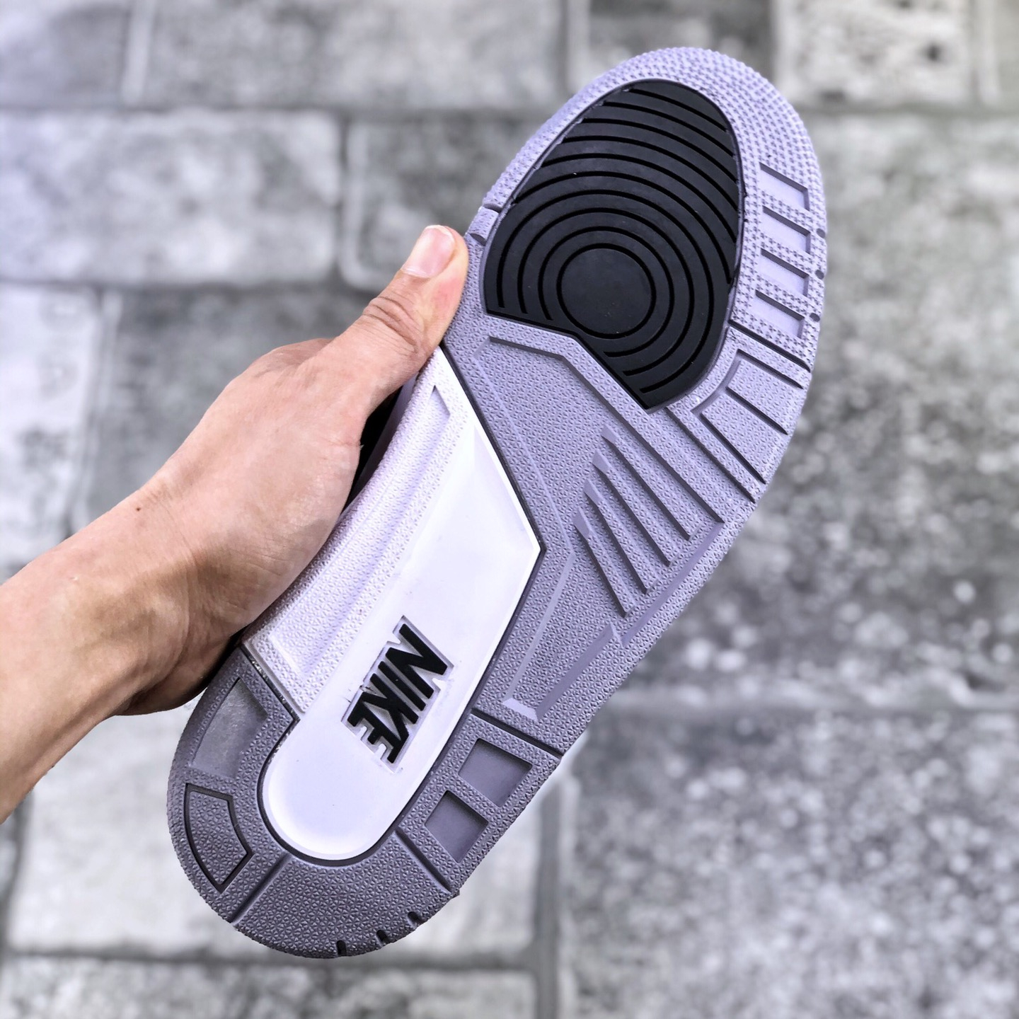 Air Jordan 3 Tinker Black Cement Size:EU36-EU46/US4-US12