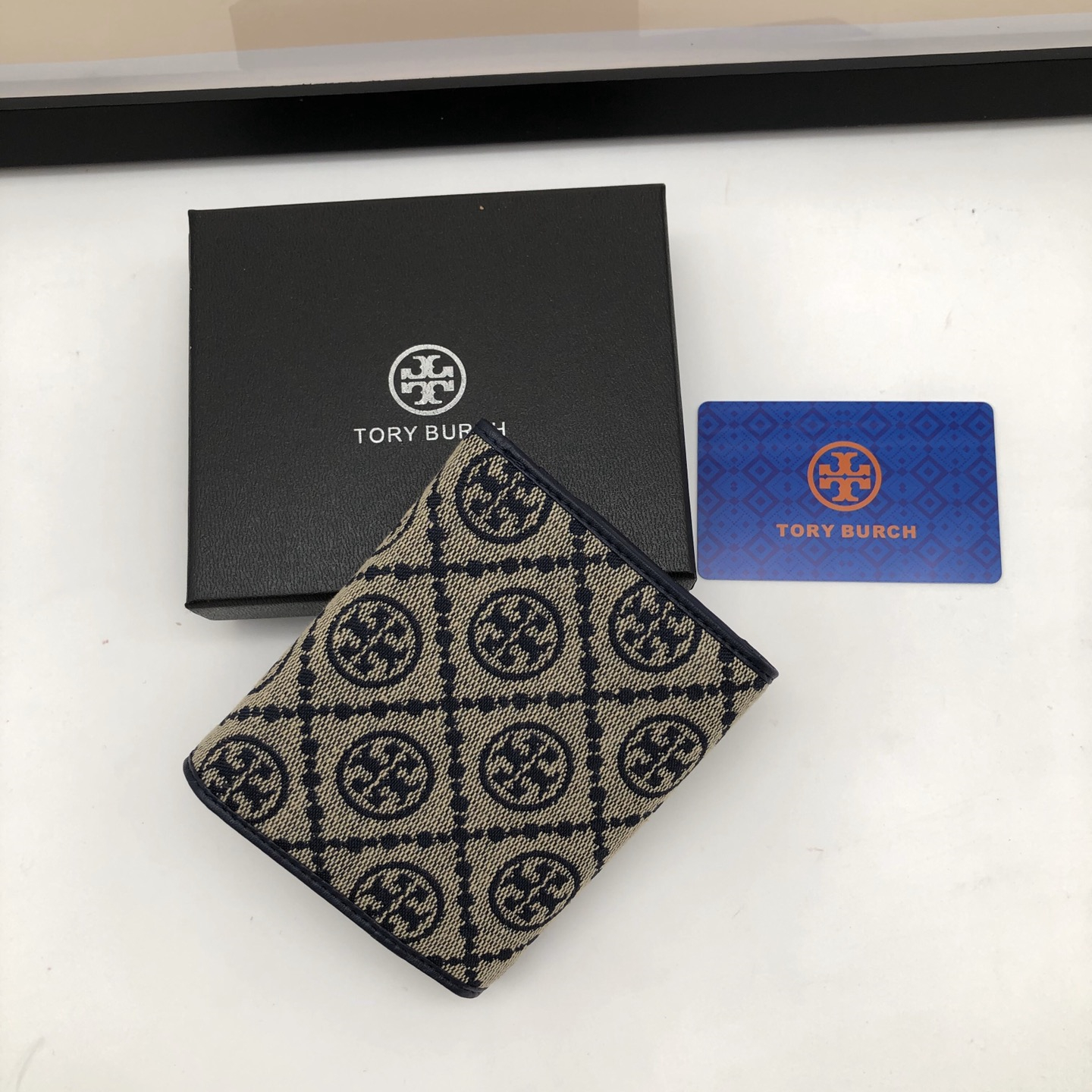 Wallet ,2 Colors, Size:11*10.5*2CM