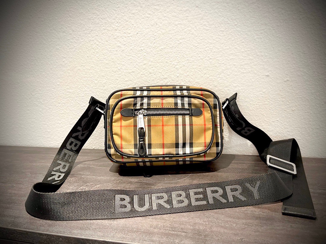 Men's Bags Vintage Check Camera Bags Chest Bags Crossbody Bags