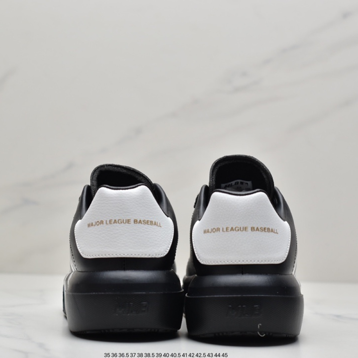 Sports casual board shoes