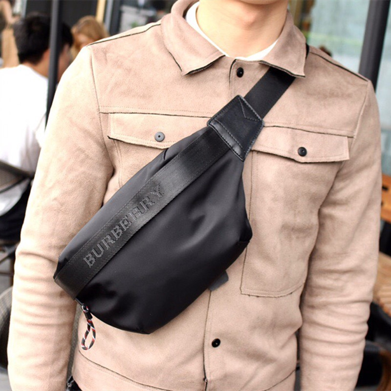 Men's Fanny Pack Chest Bag Fanny Pack Dual-use Style Size 31*7.5*16cm