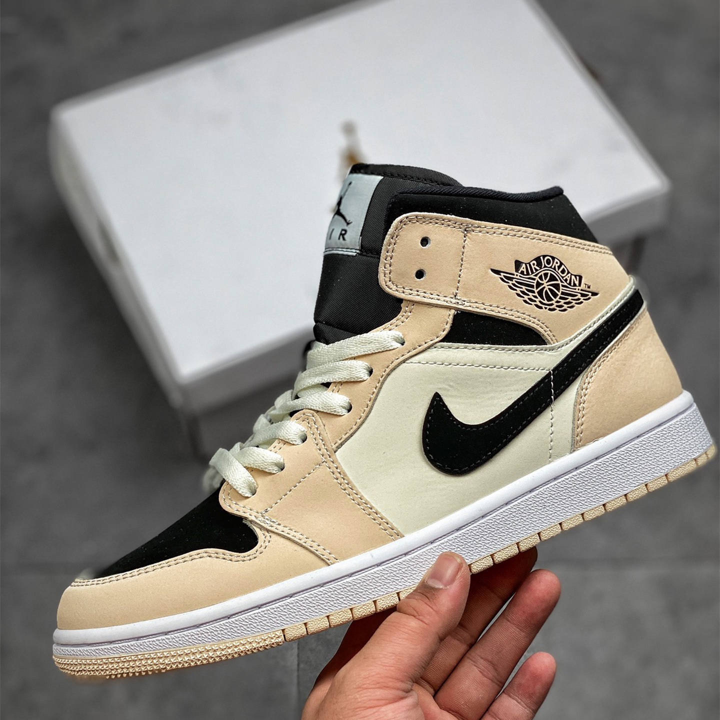 Air Jordan 1 Mid Leisure Board Shoes EU36-EU47.5/ US4-US13